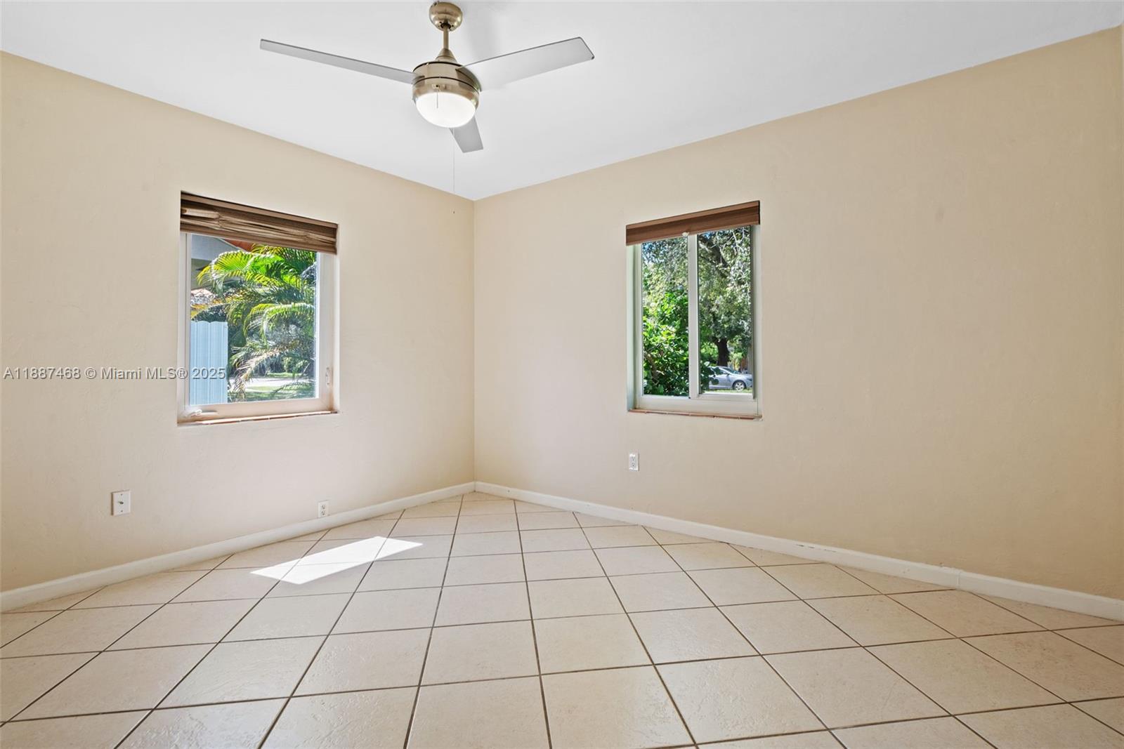 573 Palmetto Dr, Miami Springs FL 33166