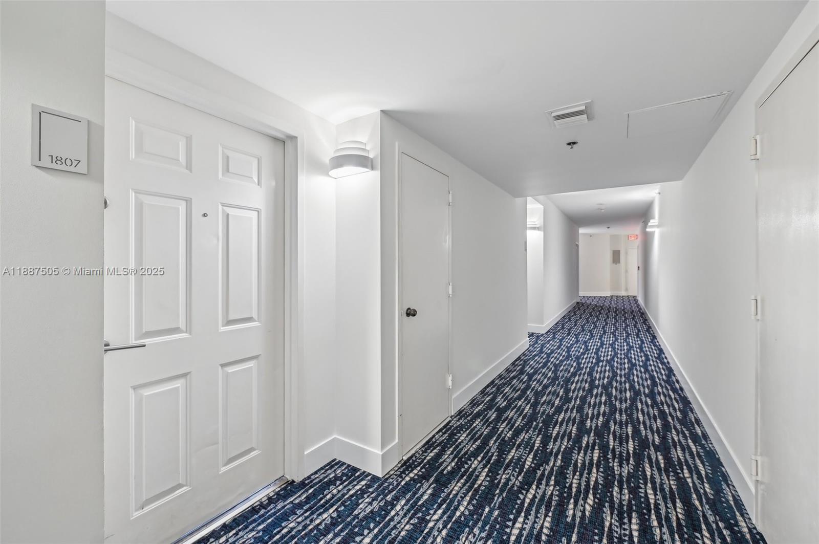 540 Brickell Key Dr #1807, Miami FL 33131