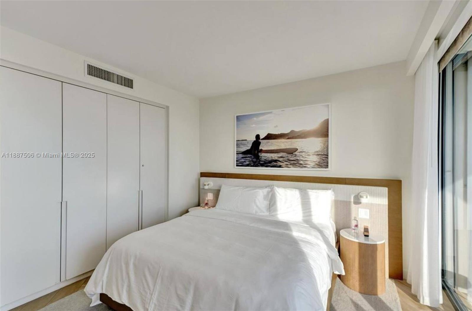 2201 Collins Avenue #1214, Miami Beach FL 33139