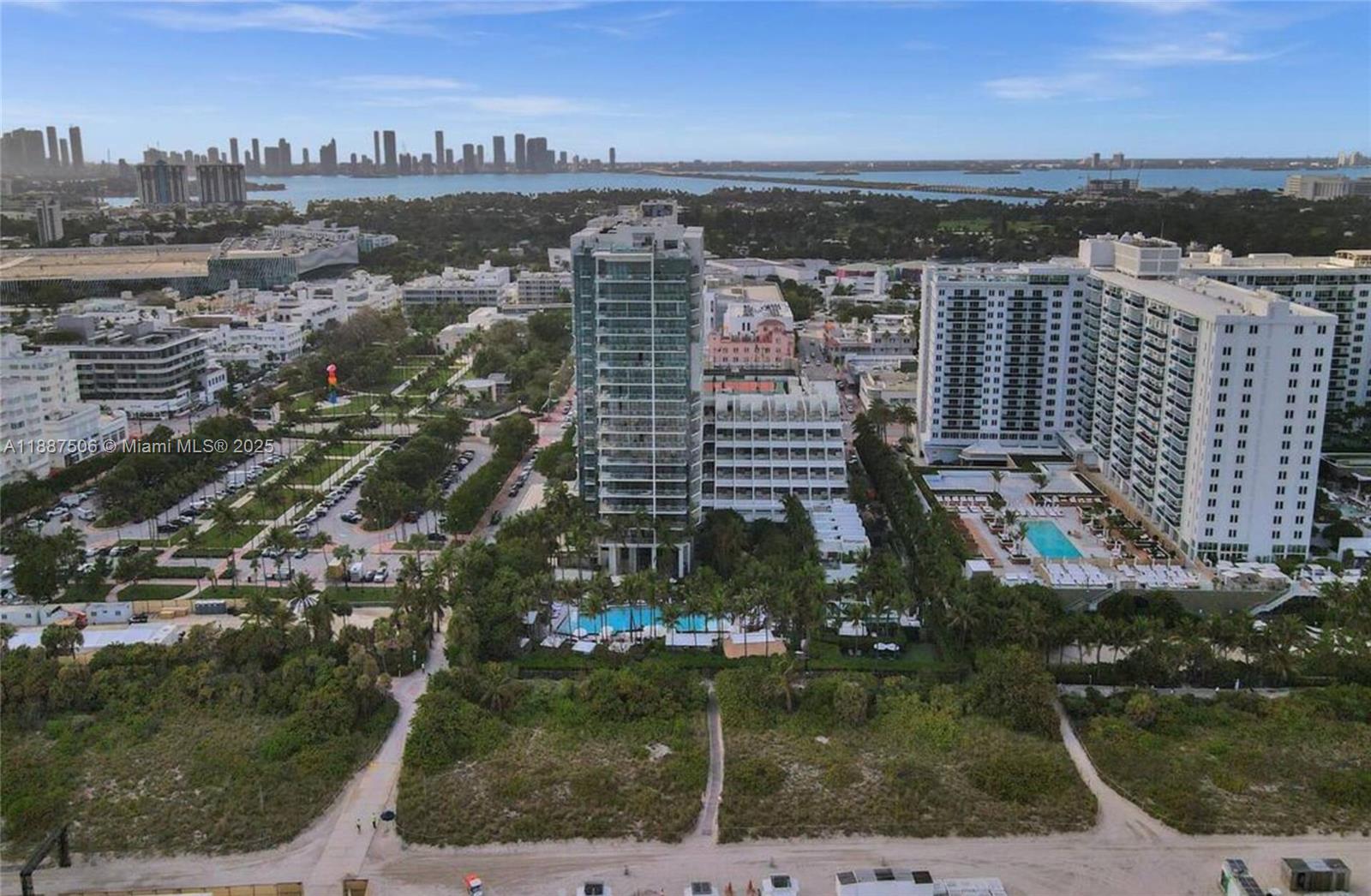 2201 Collins Avenue #1214, Miami Beach FL 33139