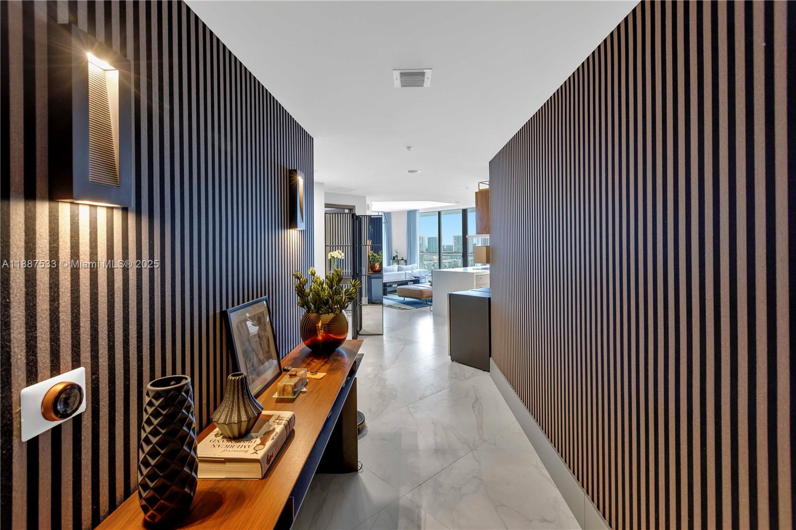 17111 Biscayne Blvd #1709, North Miami Beach FL 33160