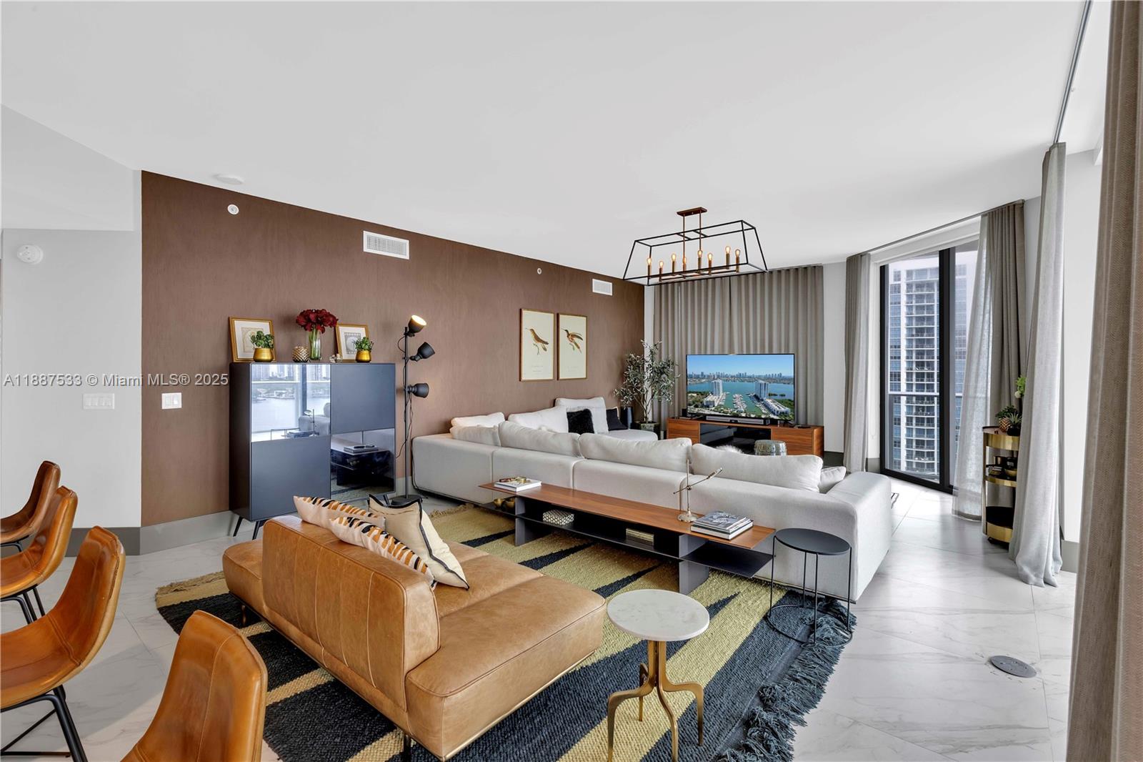 17111 Biscayne Blvd #1709, North Miami Beach FL 33160