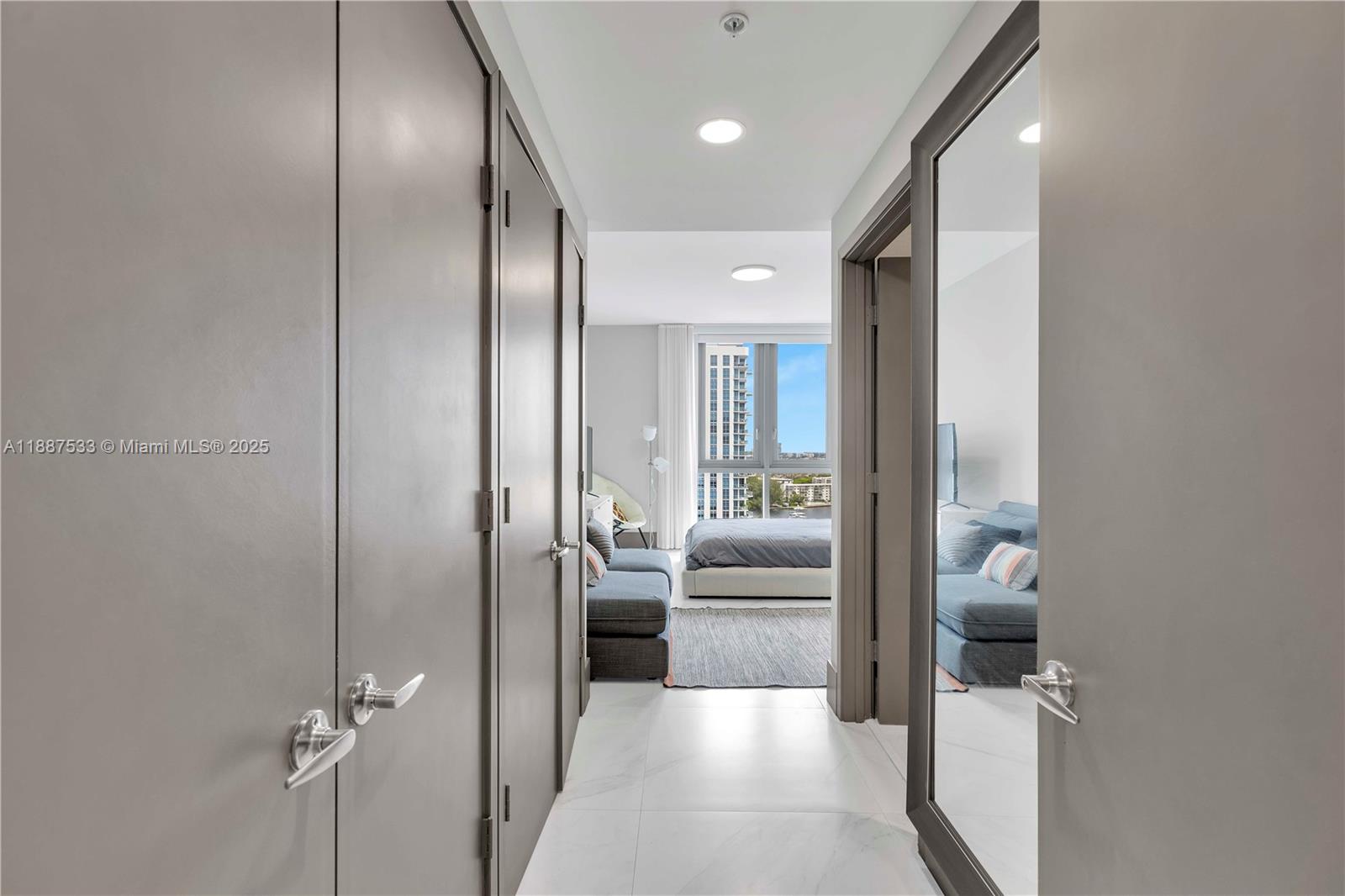 17111 Biscayne Blvd #1709, North Miami Beach FL 33160
