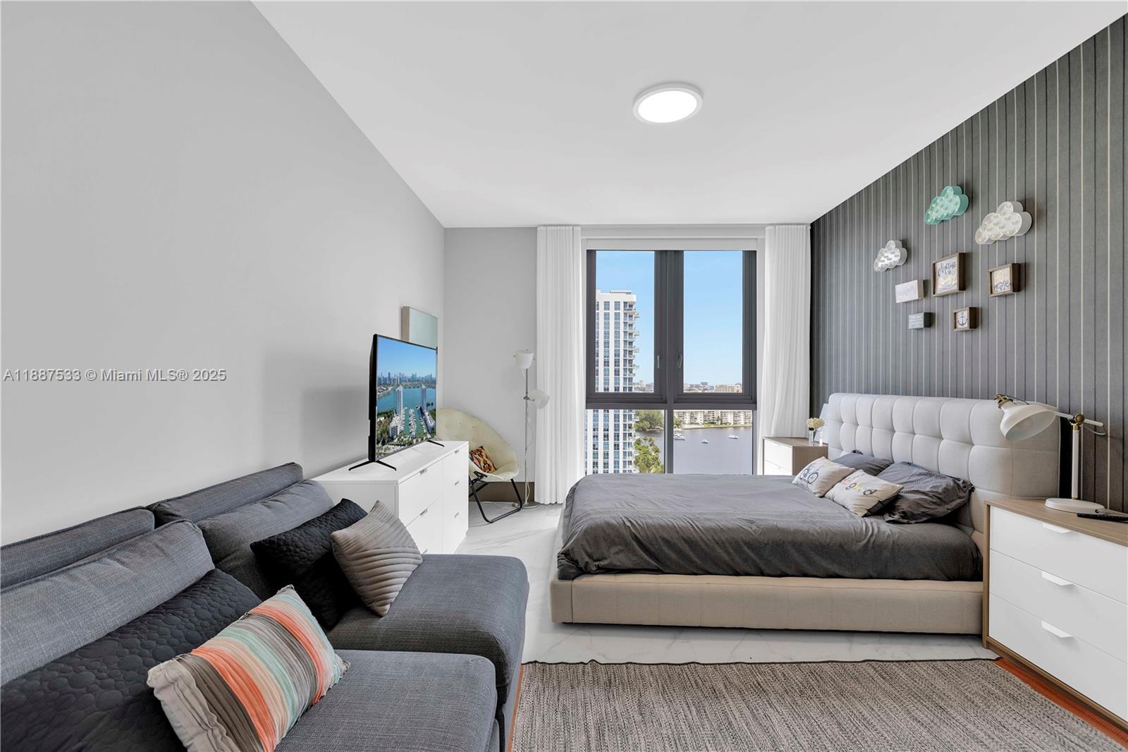 17111 Biscayne Blvd #1709, North Miami Beach FL 33160