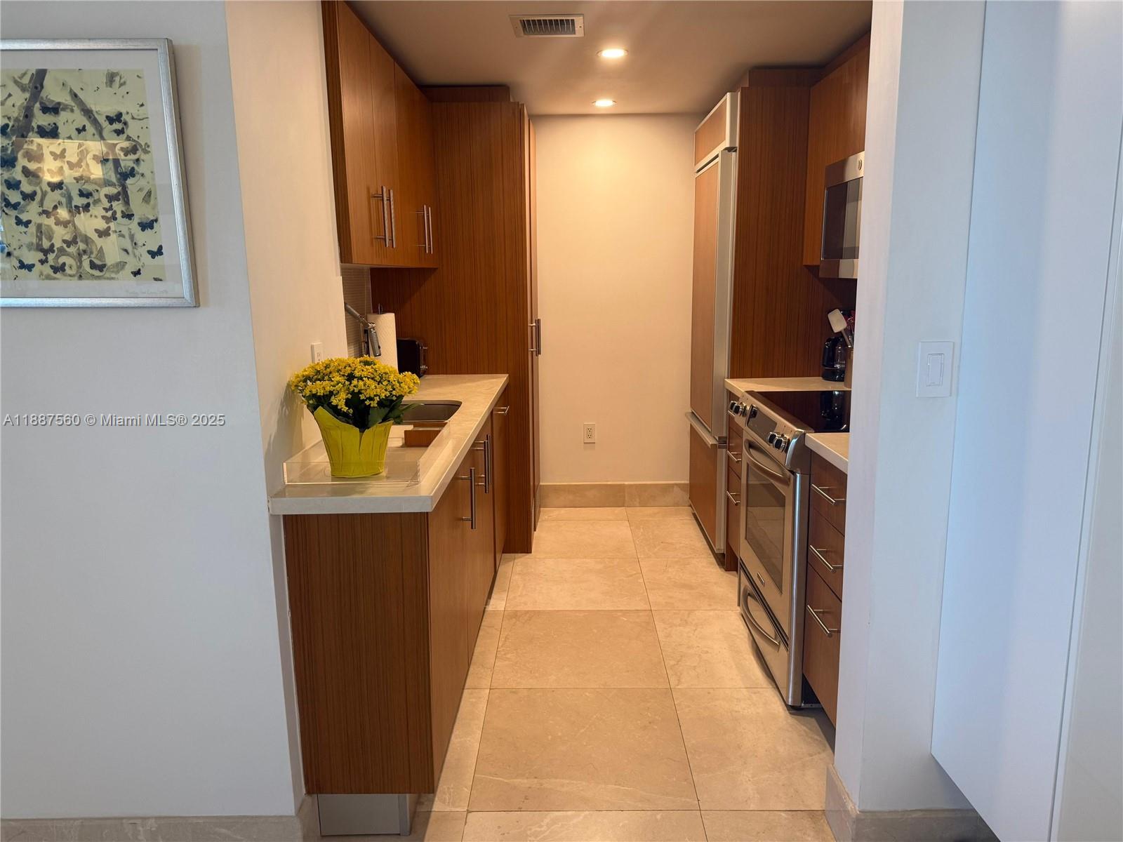 10275 Collins Ave #533, Bal Harbour FL 33154