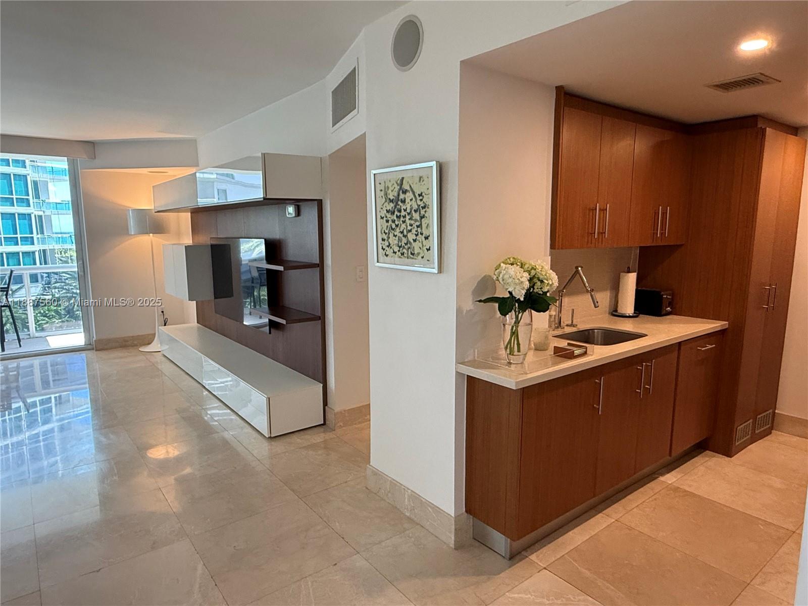 10275 Collins Ave #533, Bal Harbour FL 33154