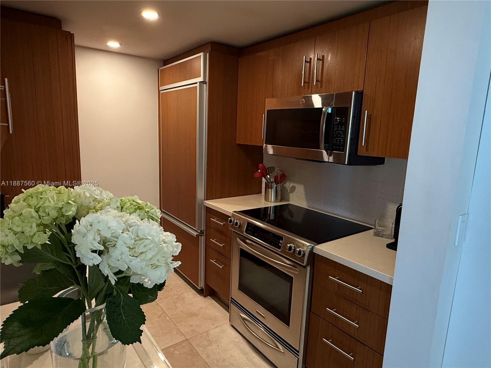 10275 Collins Ave #533, Bal Harbour FL 33154