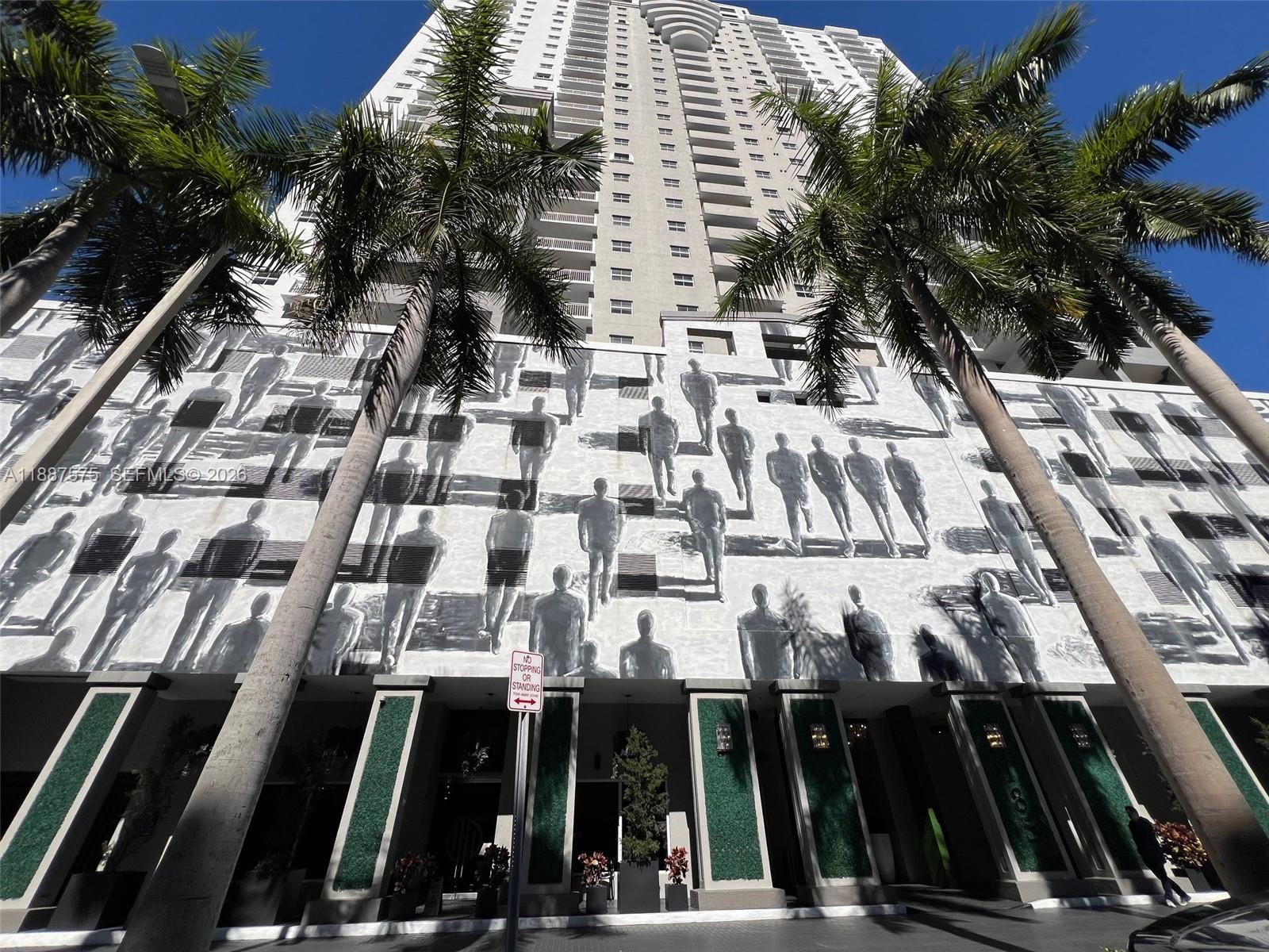 185 SE 14th Ter #910, Miami FL 33131
