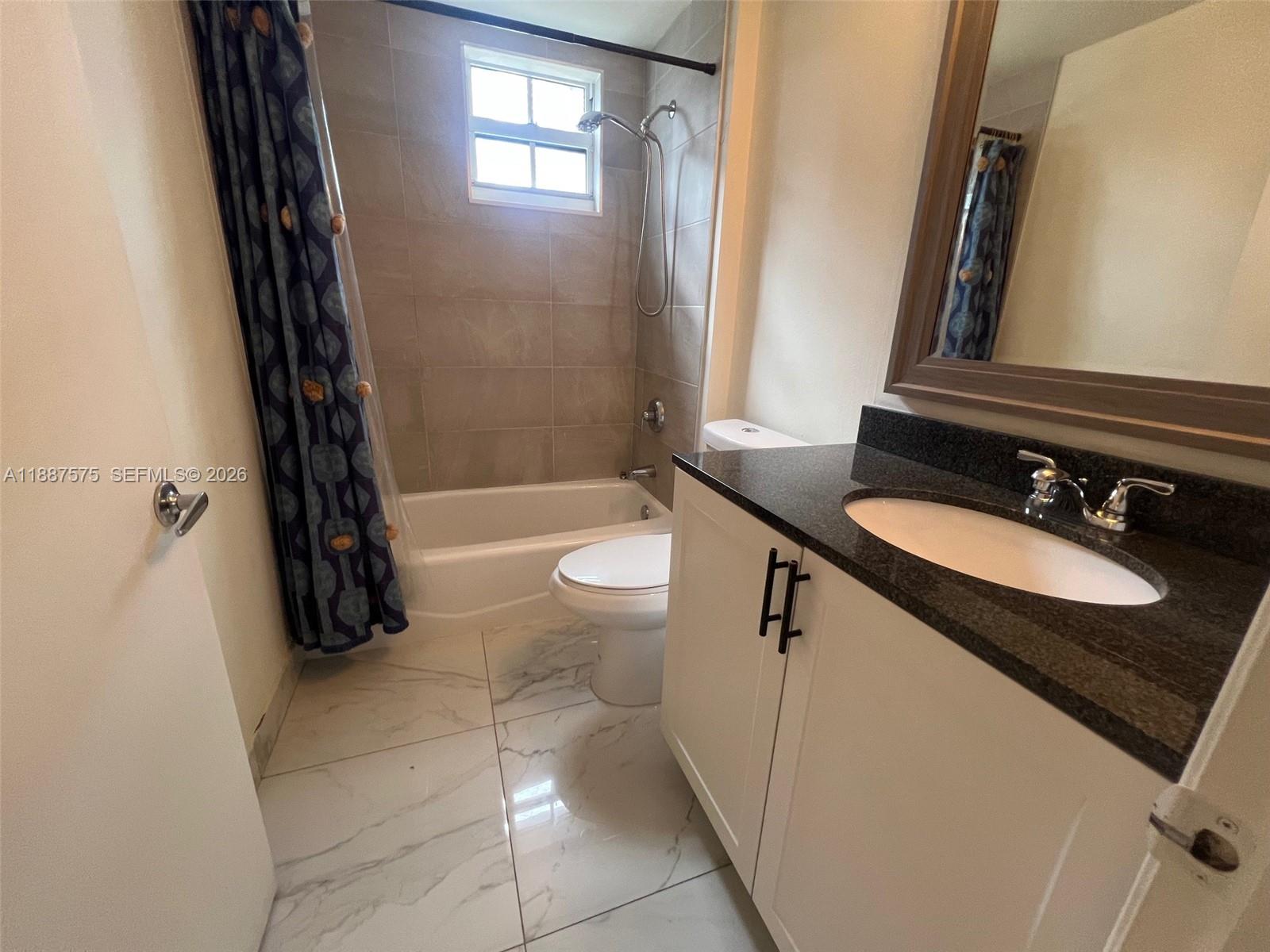 185 SE 14th Ter #910, Miami FL 33131