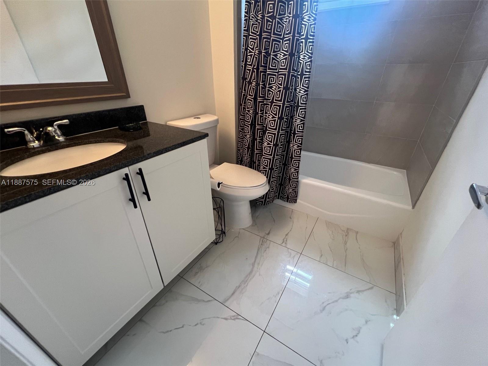 185 SE 14th Ter #910, Miami FL 33131