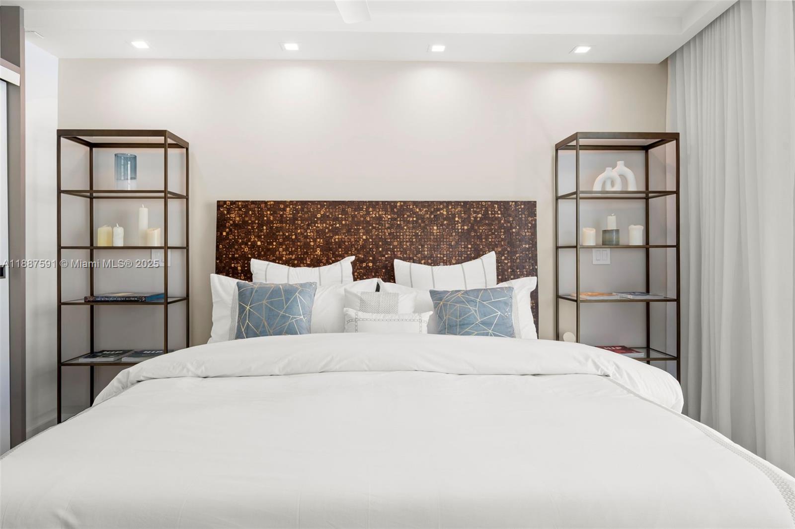 1500 Ocean Dr #UPH-5, Miami Beach FL 33139