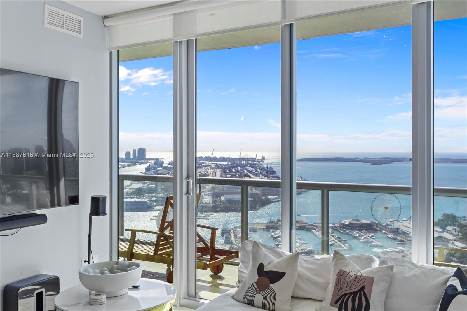 888 Biscayne Blvd #4203, Miami FL 33132