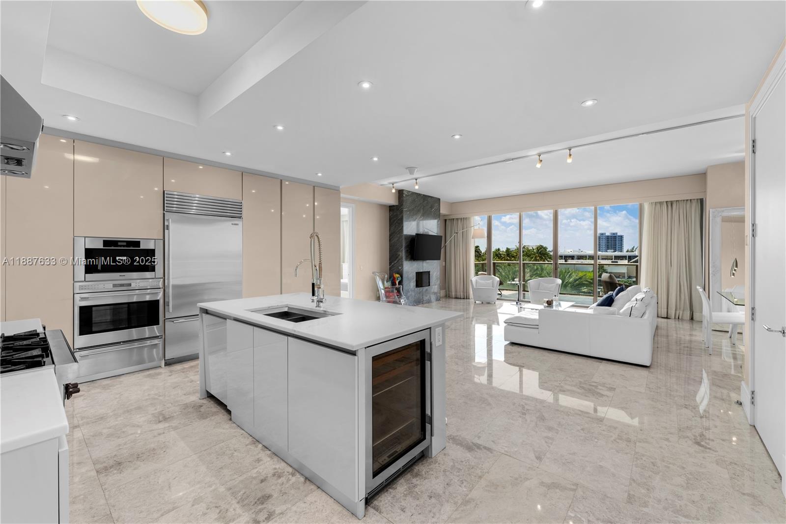Bal Harbour FL 33154 - A11887633