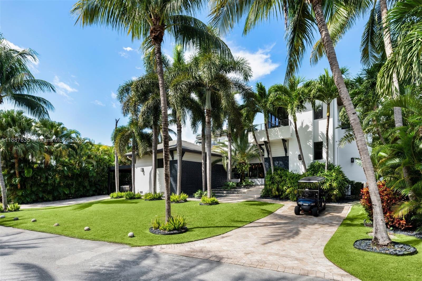 330 Caribbean Rd, Key Biscayne FL 33149