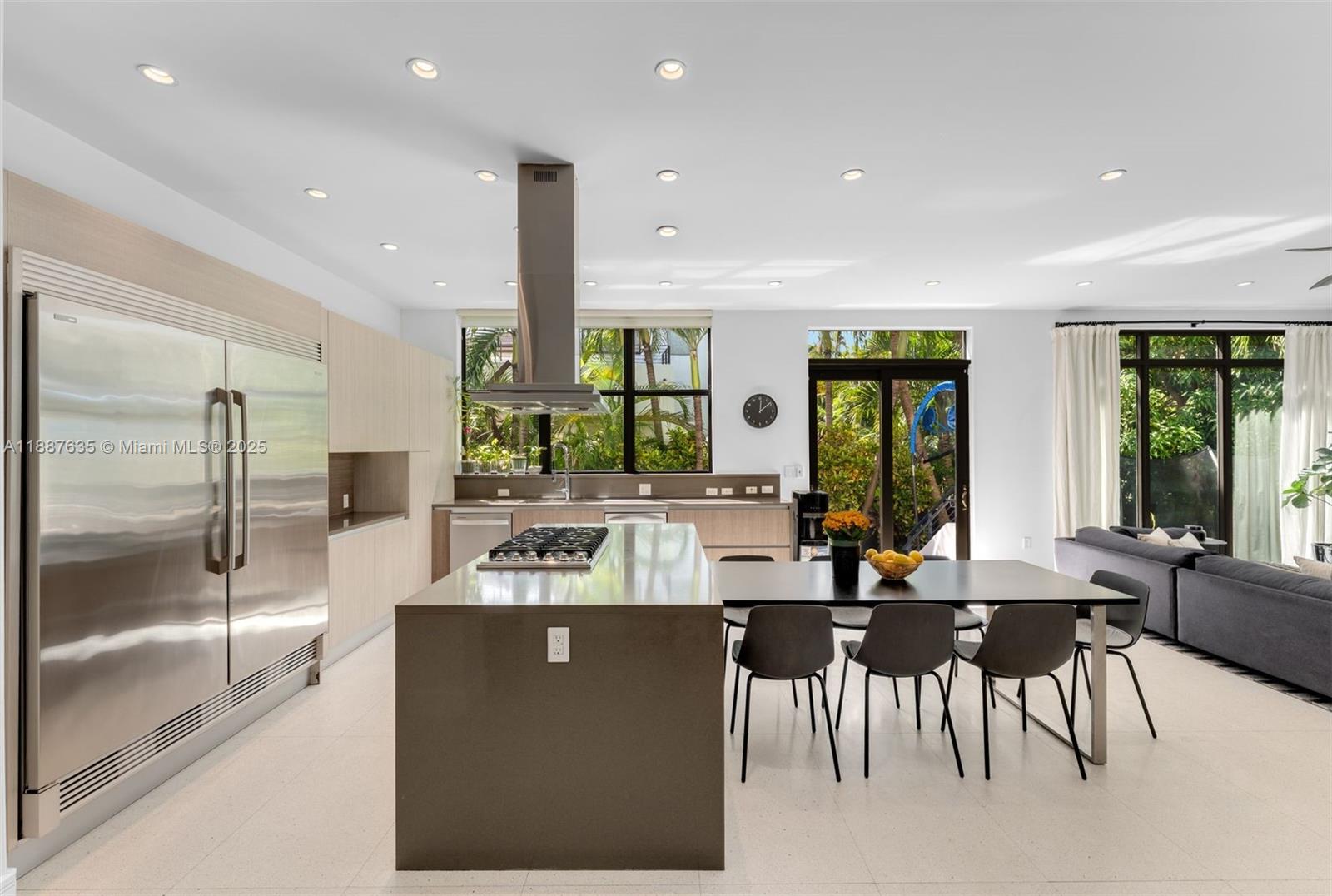 330 Caribbean Rd, Key Biscayne FL 33149