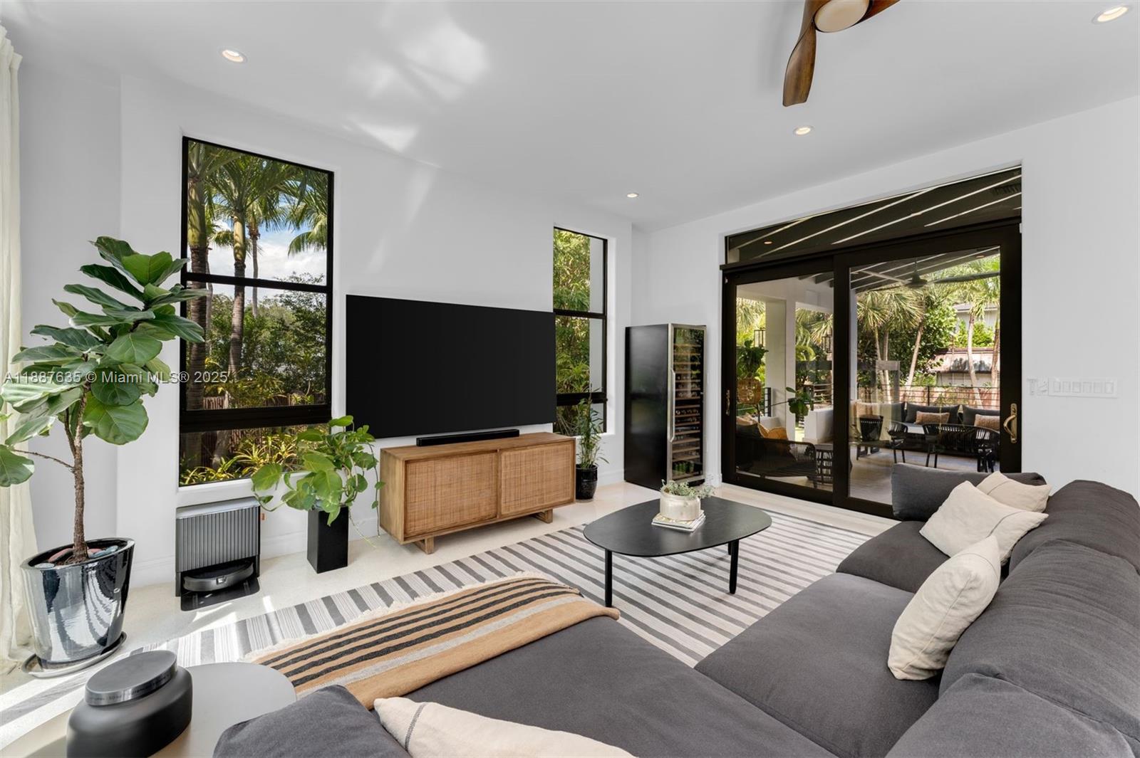 330 Caribbean Rd, Key Biscayne FL 33149