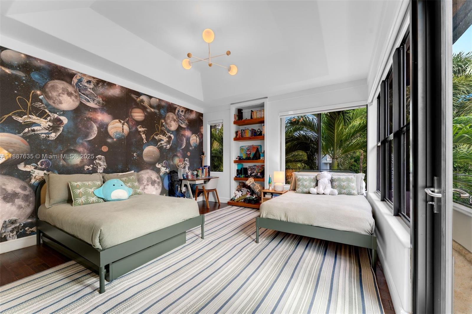 330 Caribbean Rd, Key Biscayne FL 33149