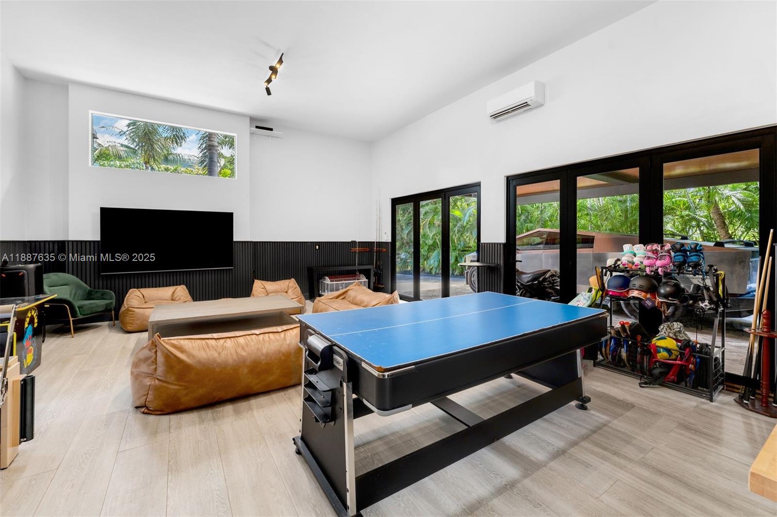 330 Caribbean Rd, Key Biscayne FL 33149