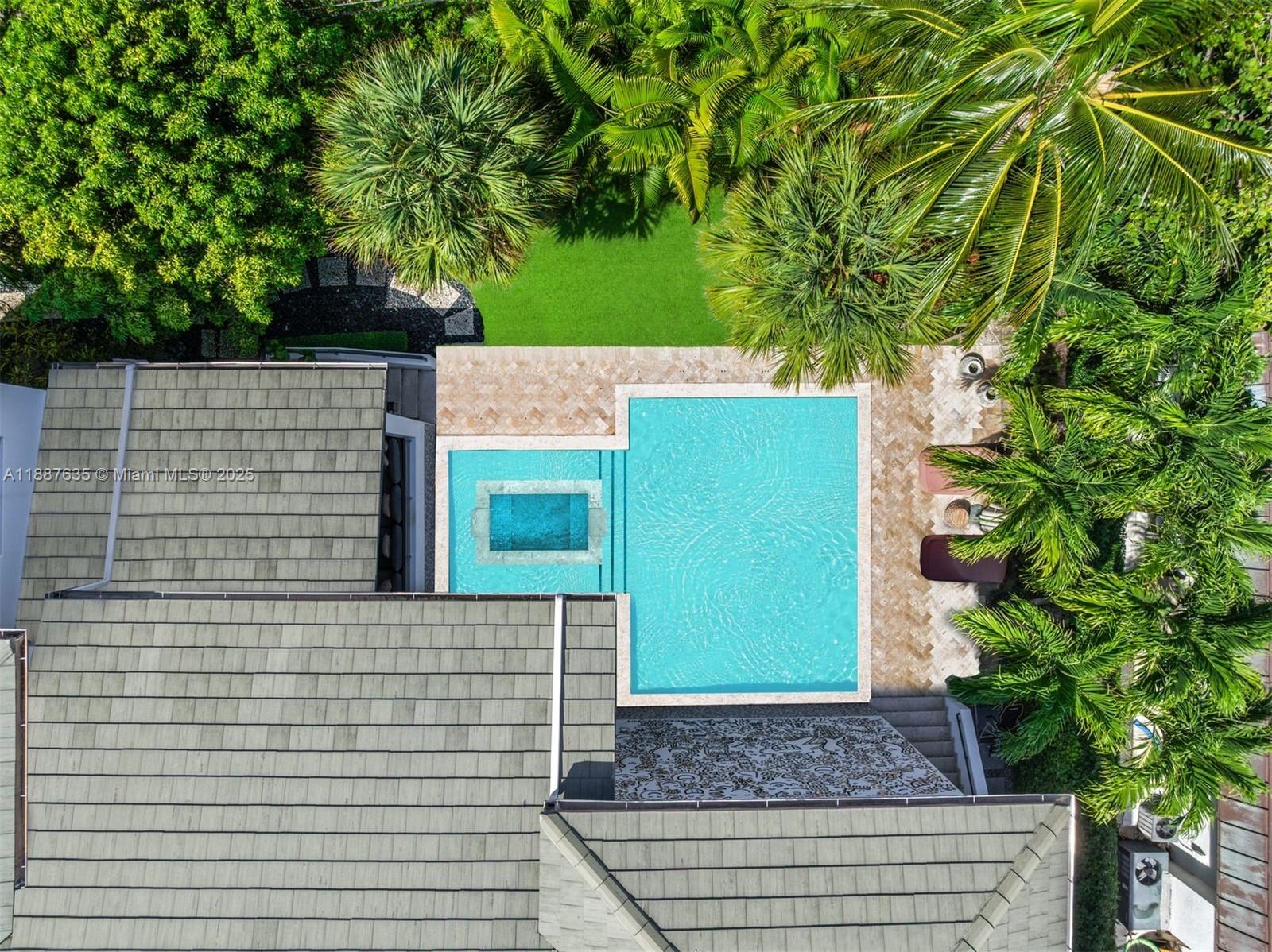 330 Caribbean Rd, Key Biscayne FL 33149