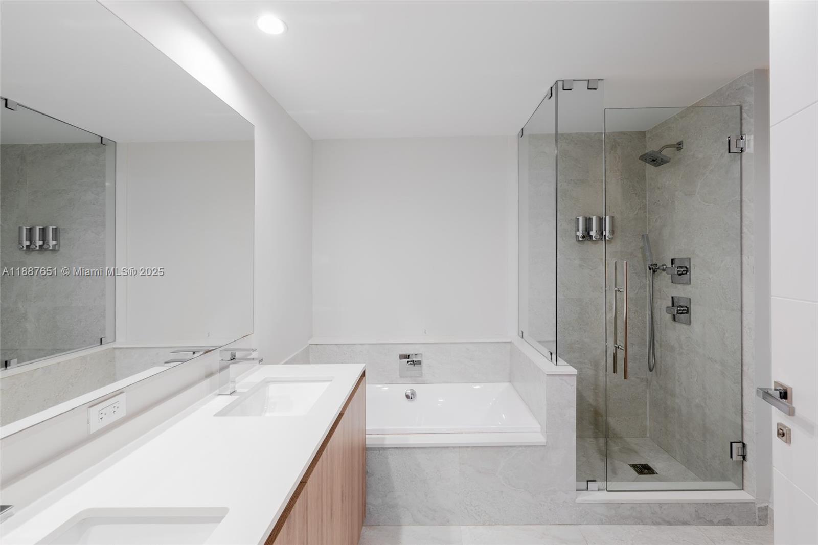 488 NE 18th St #2612/2615, Miami FL 33132