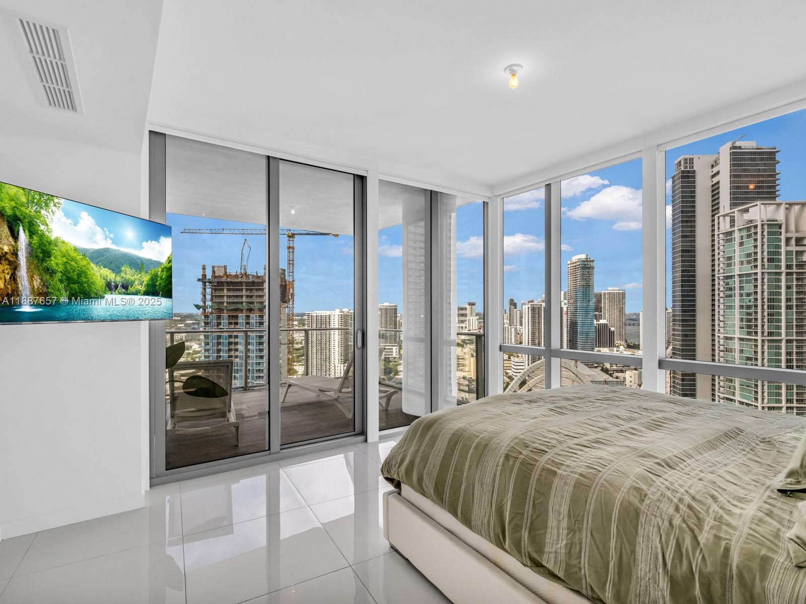 851 NE 1st Ave #3201, Miami FL 33132