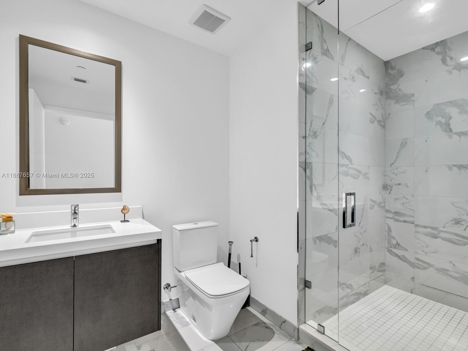 851 NE 1st Ave #3201, Miami FL 33132