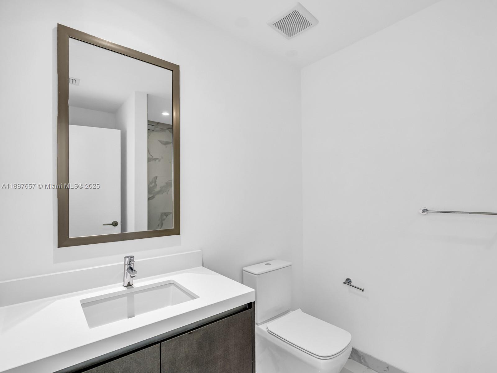 851 NE 1st Ave #3201, Miami FL 33132