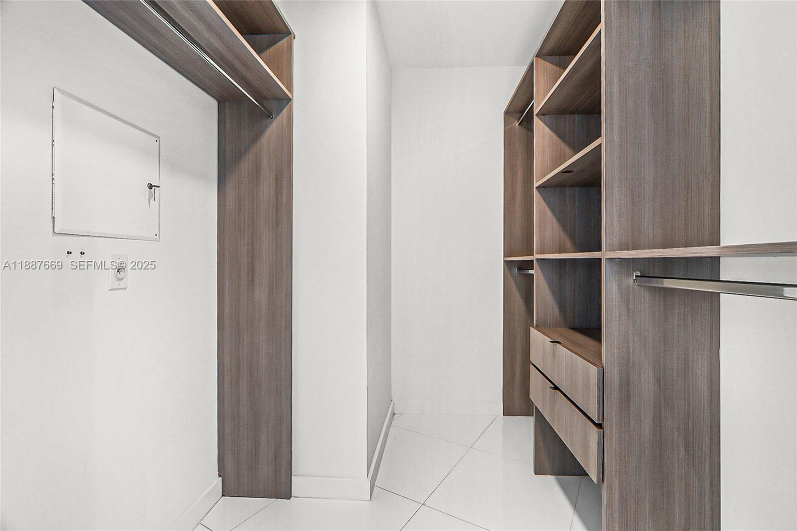 851 NE 1st Ave #2802, Miami FL 33132
