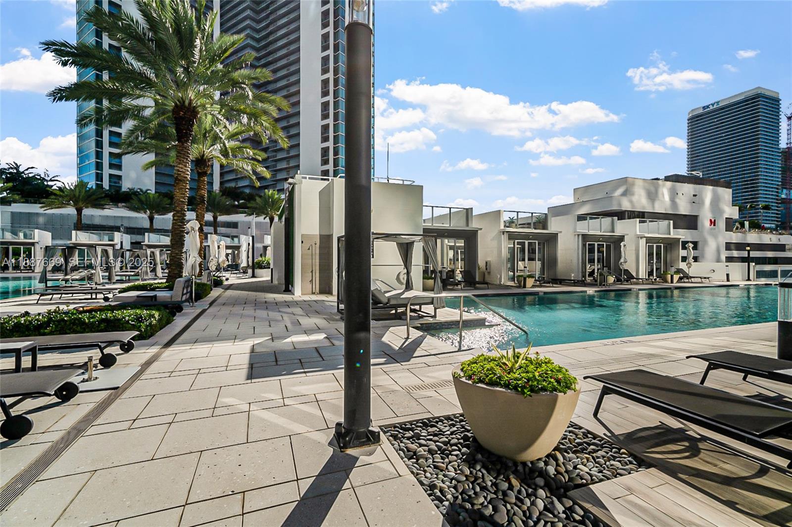 851 NE 1st Ave #2802, Miami FL 33132