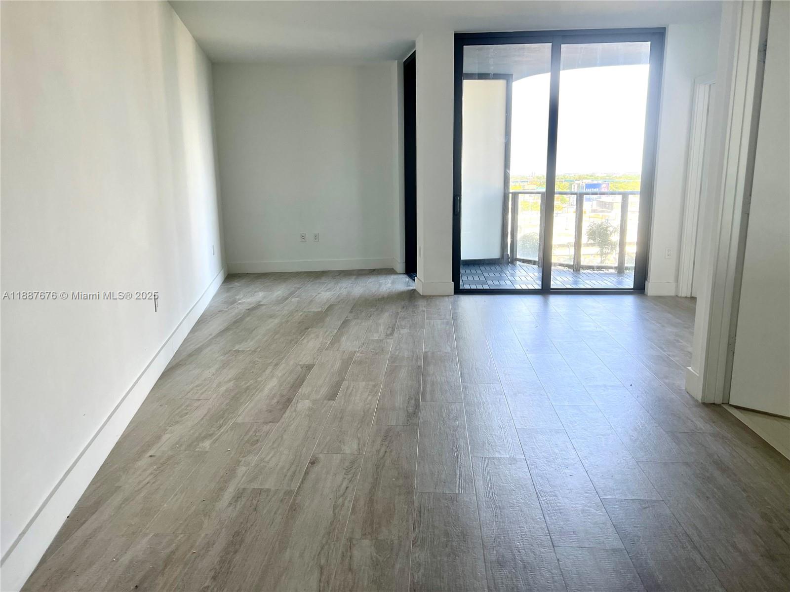 121 NE 34th St #1114, Miami FL 33137