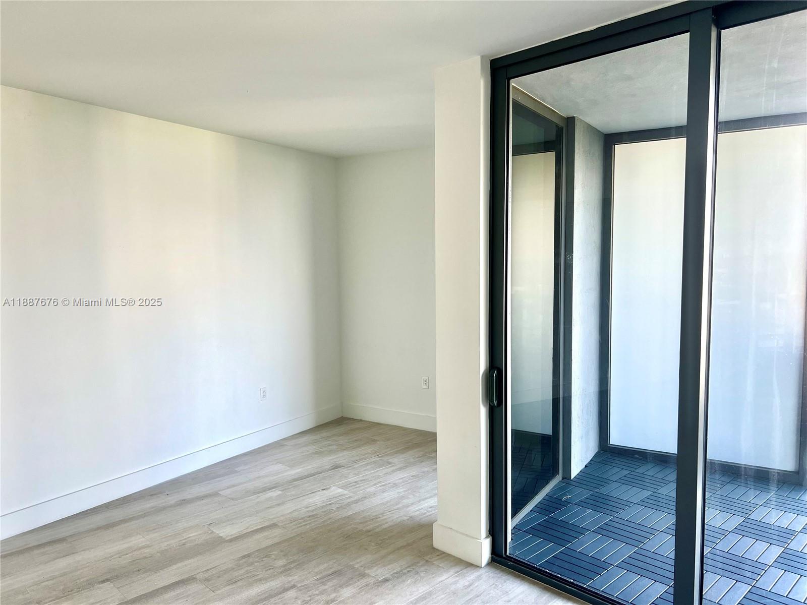121 NE 34th St #1114, Miami FL 33137