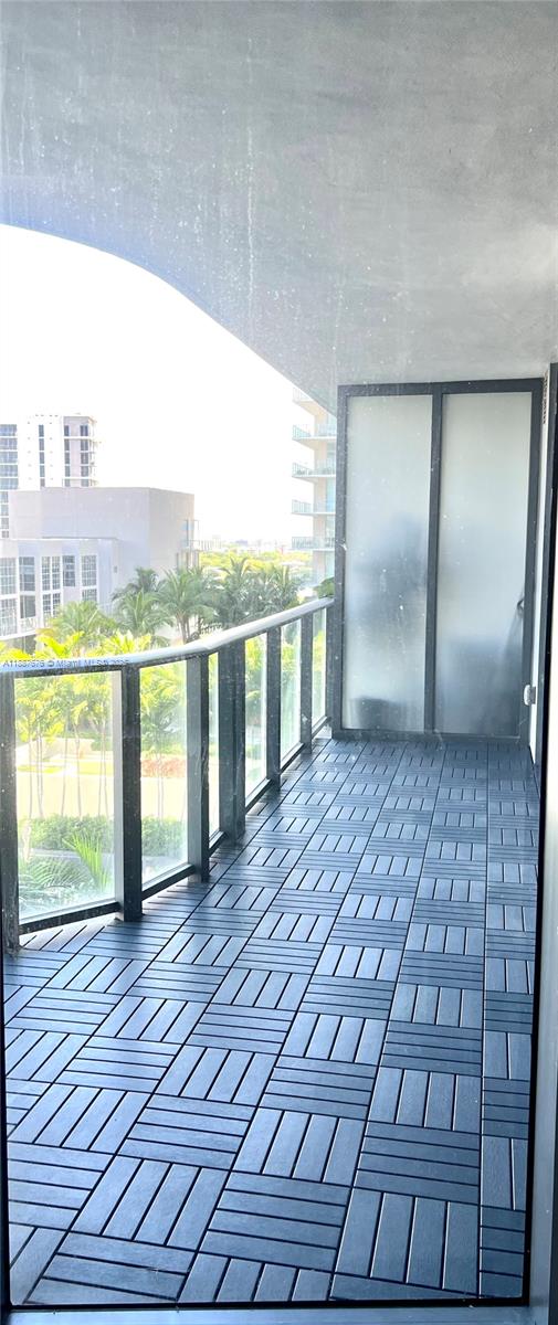 121 NE 34th St #1114, Miami FL 33137