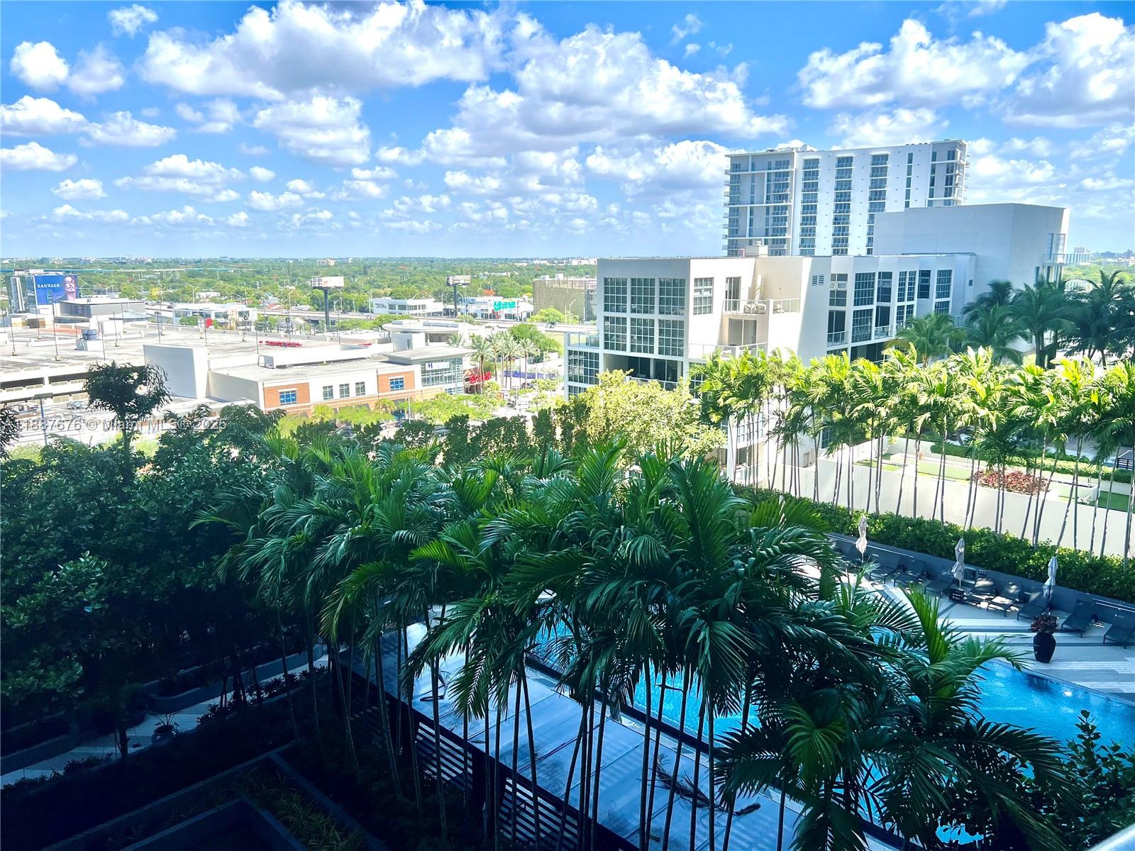 121 NE 34th St #1114, Miami FL 33137