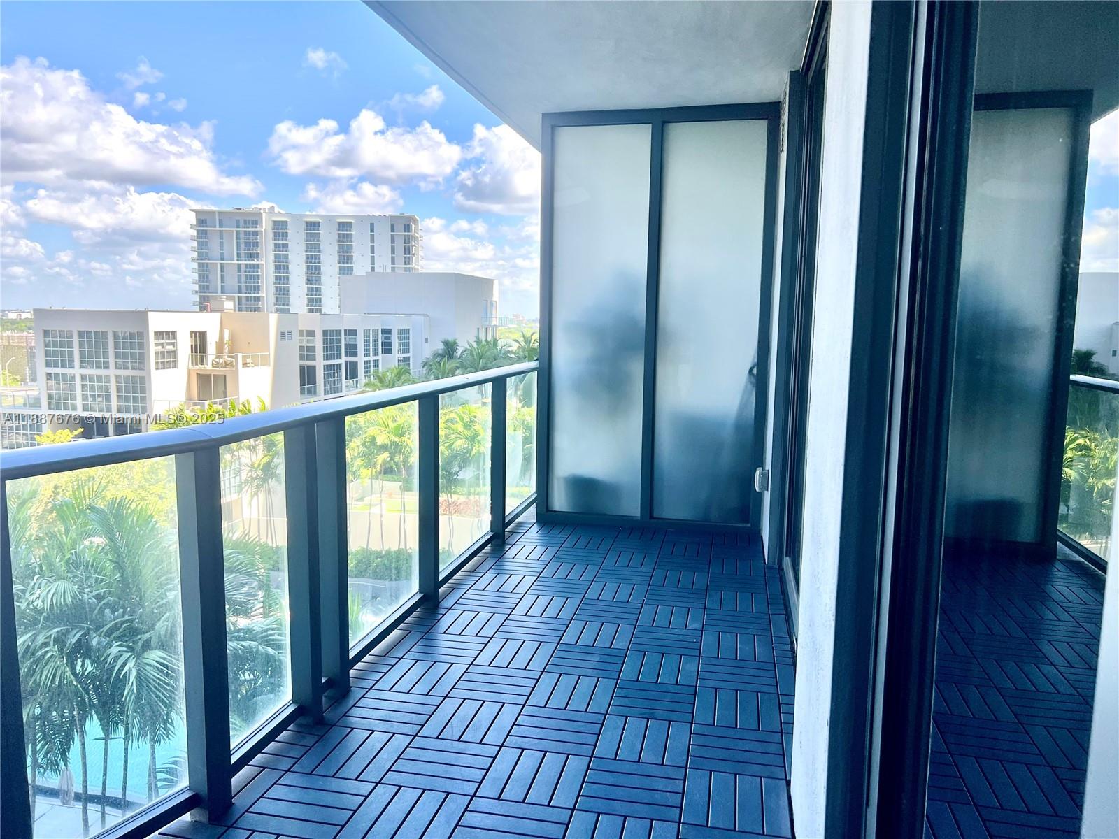 121 NE 34th St #1114, Miami FL 33137