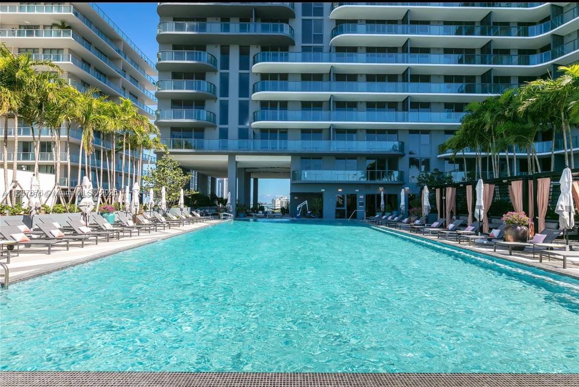 121 NE 34th St #1114, Miami FL 33137