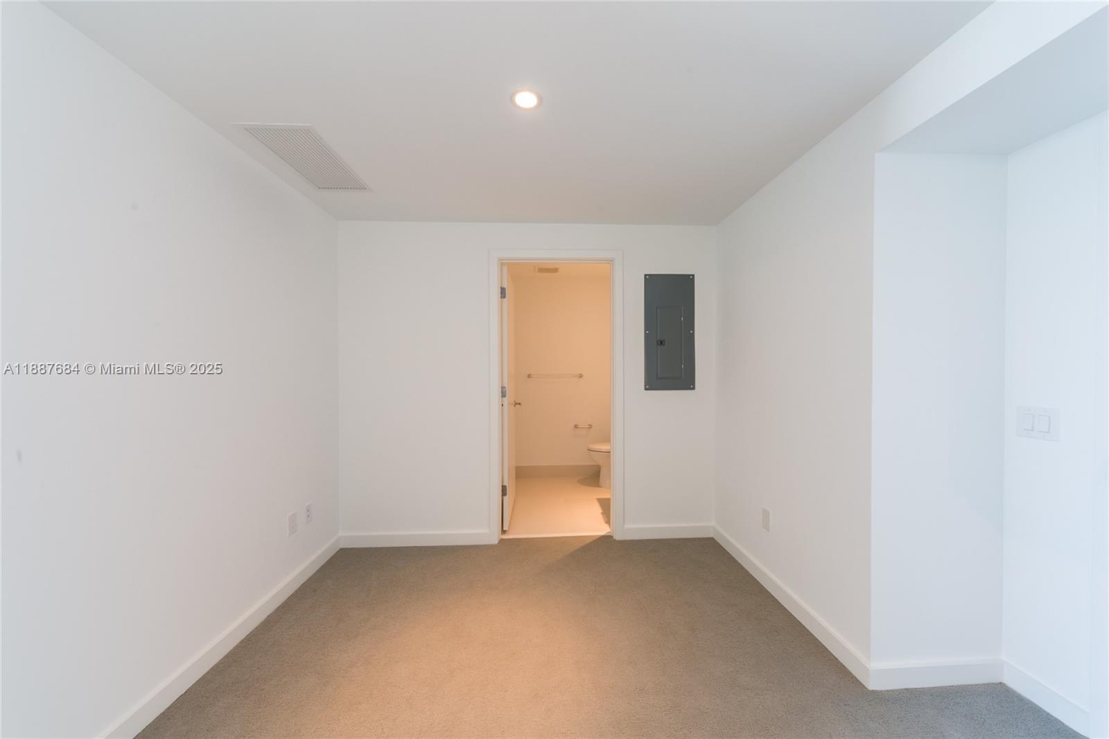 501 NE 31st St #2303, Miami FL 33137