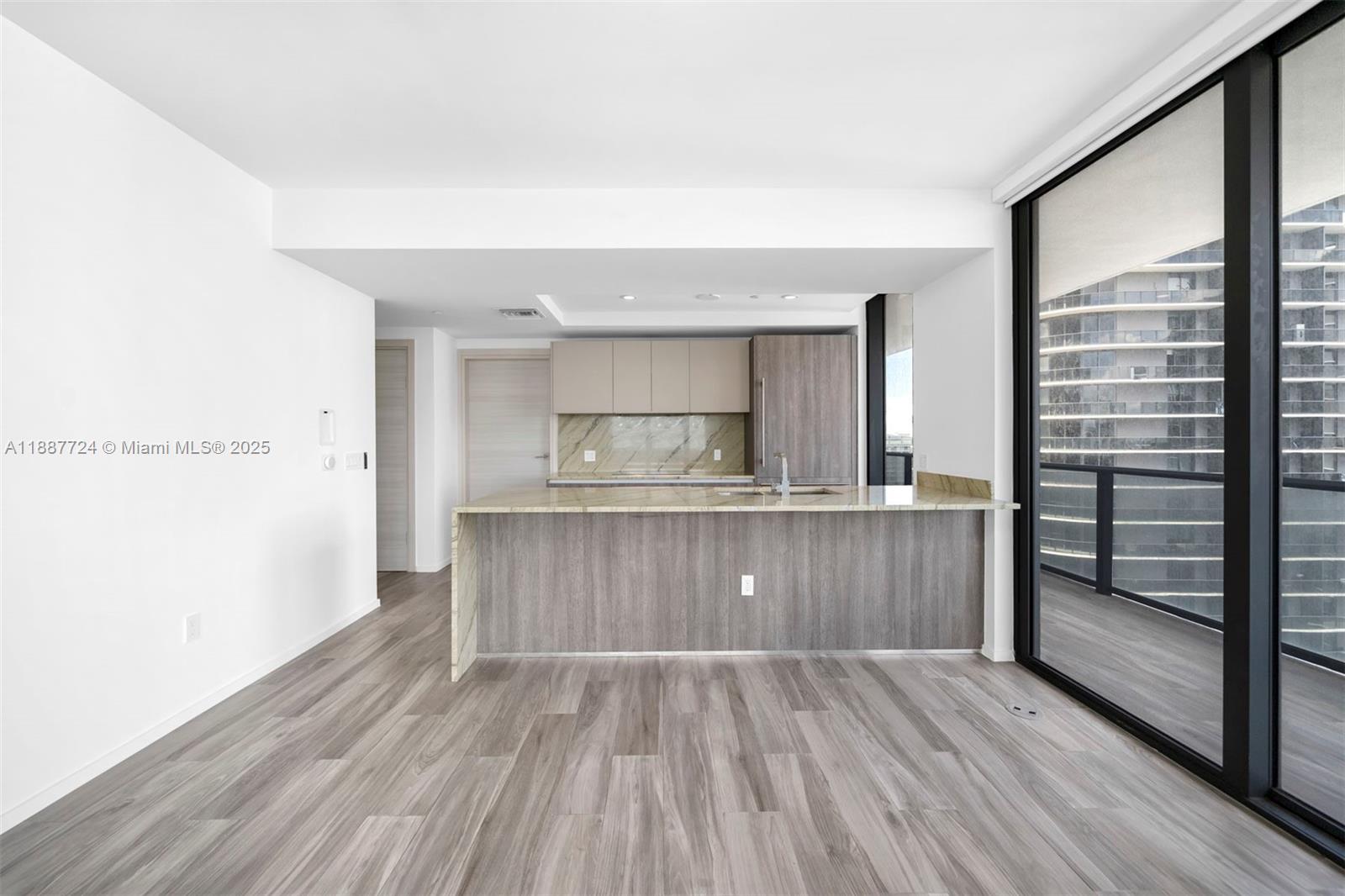 801 S Miami Ave #3809, Miami FL 33130