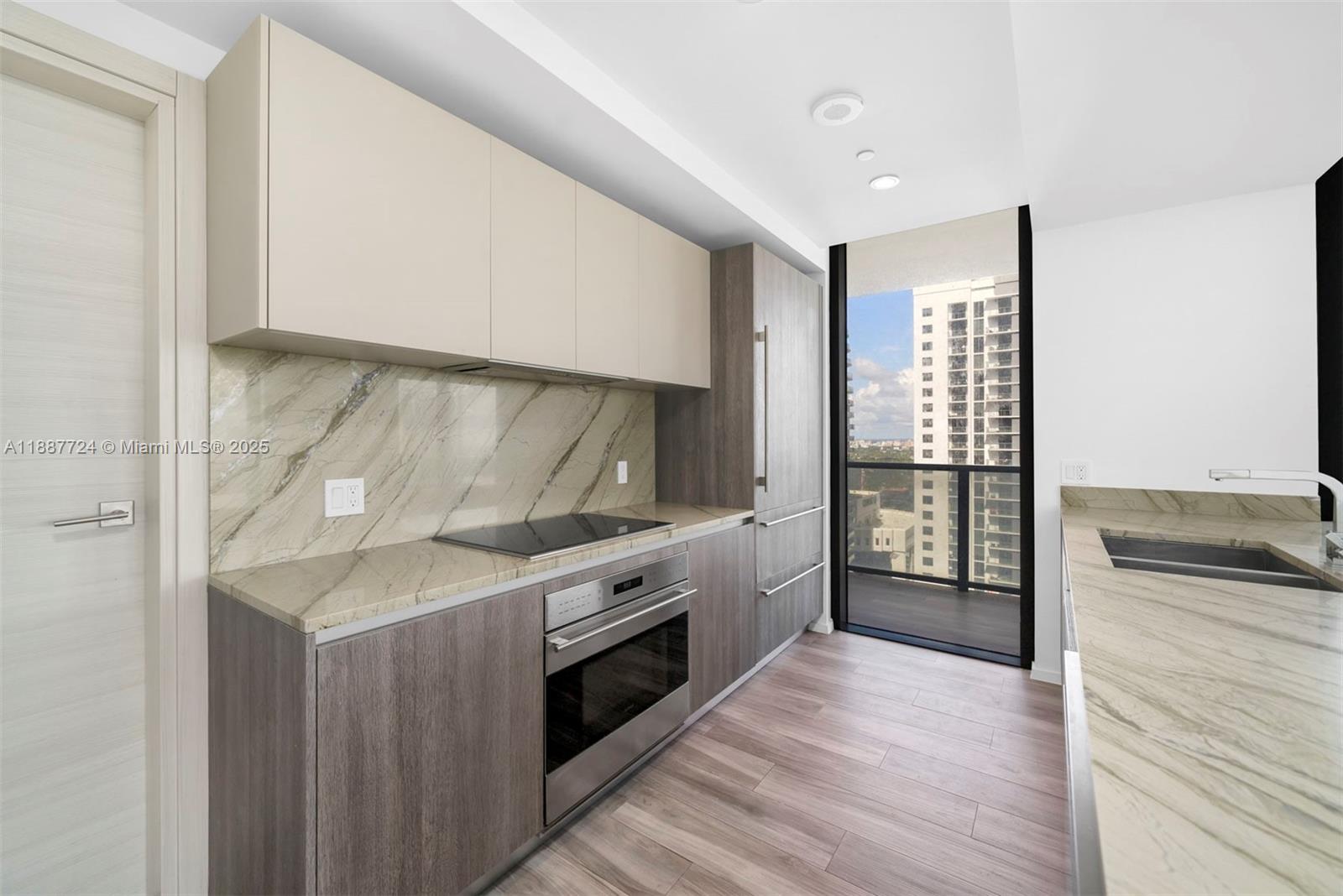 801 S Miami Ave #3809, Miami FL 33130