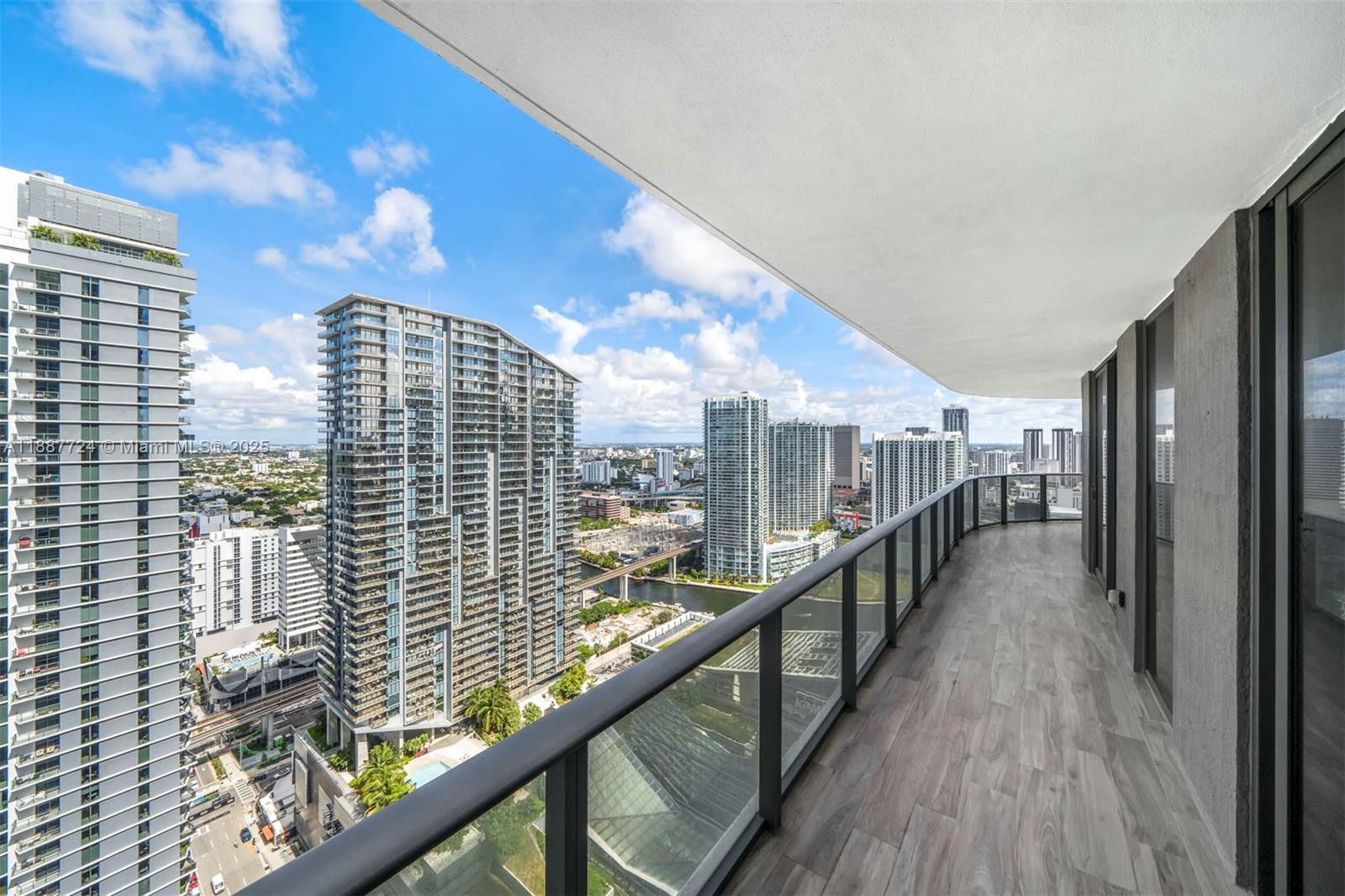 801 S Miami Ave #3809, Miami FL 33130