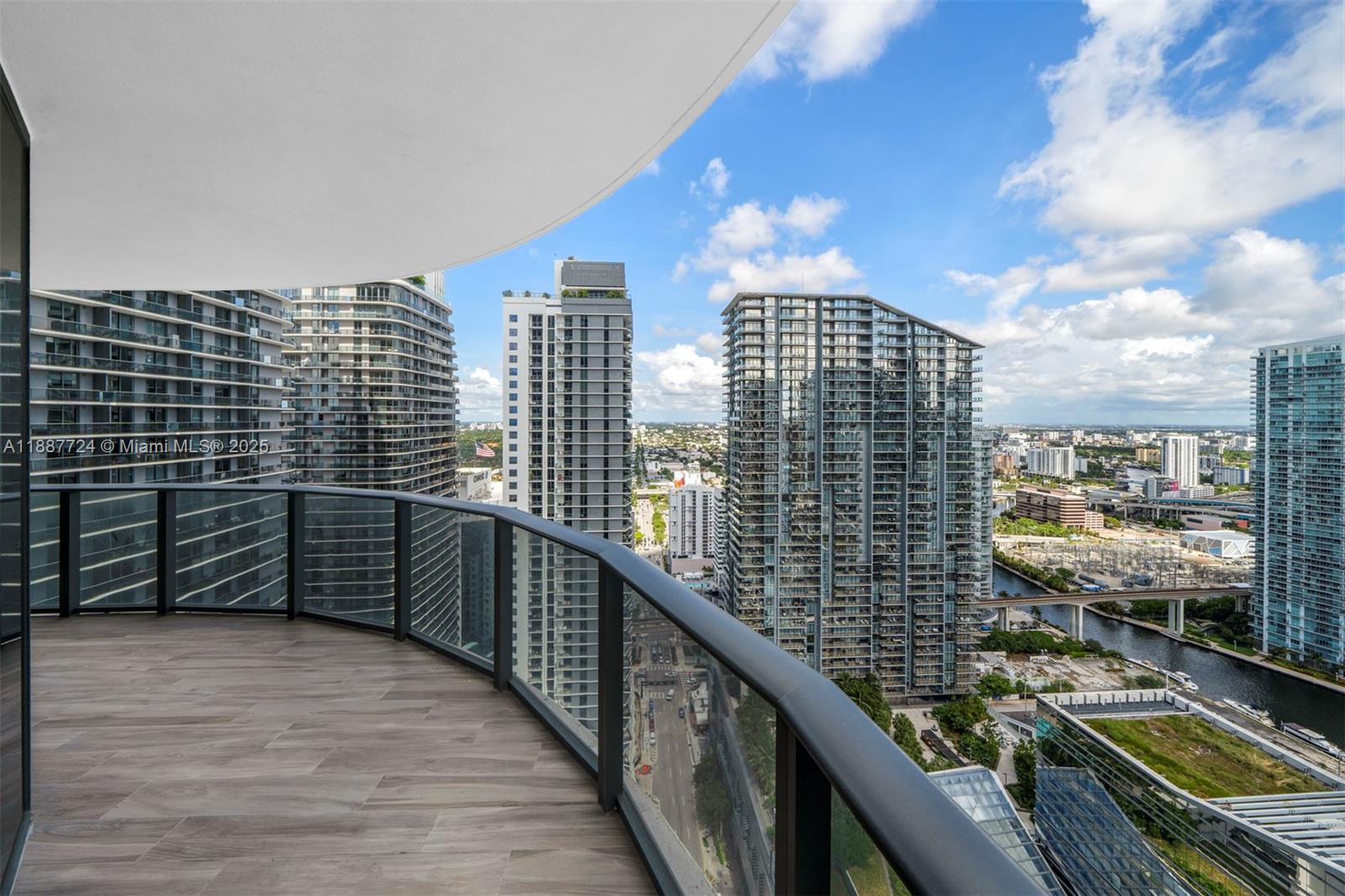 801 S Miami Ave #3809, Miami FL 33130