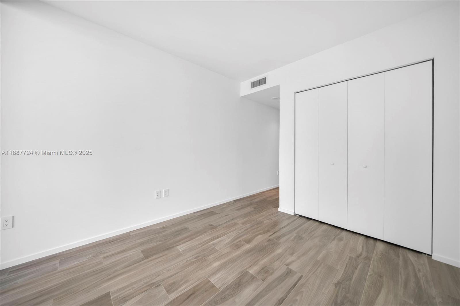 801 S Miami Ave #3809, Miami FL 33130