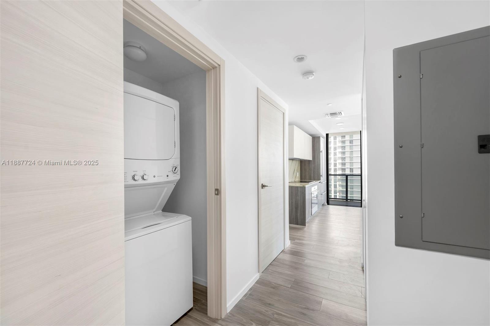 801 S Miami Ave #3809, Miami FL 33130