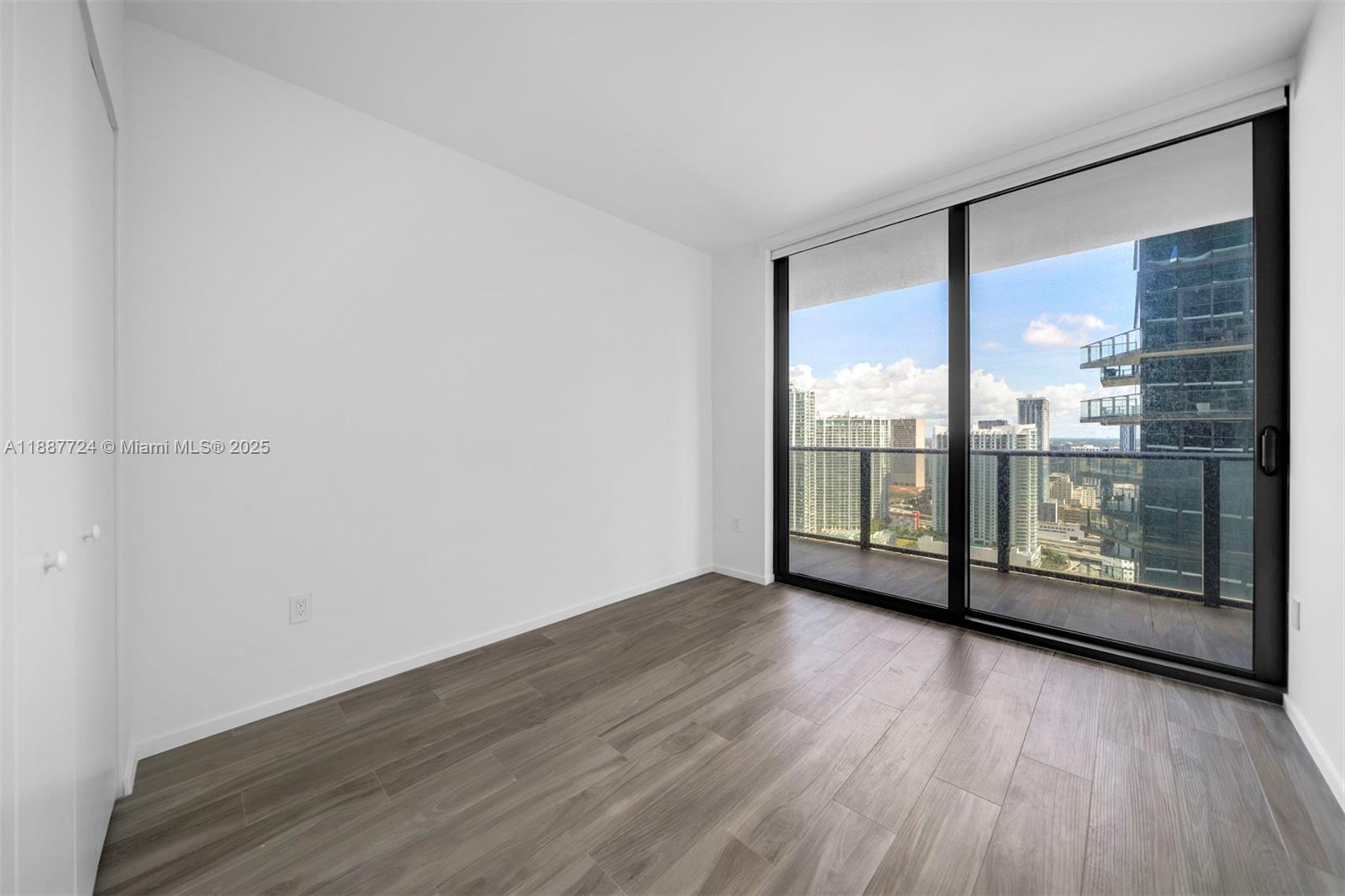 801 S Miami Ave #3809, Miami FL 33130
