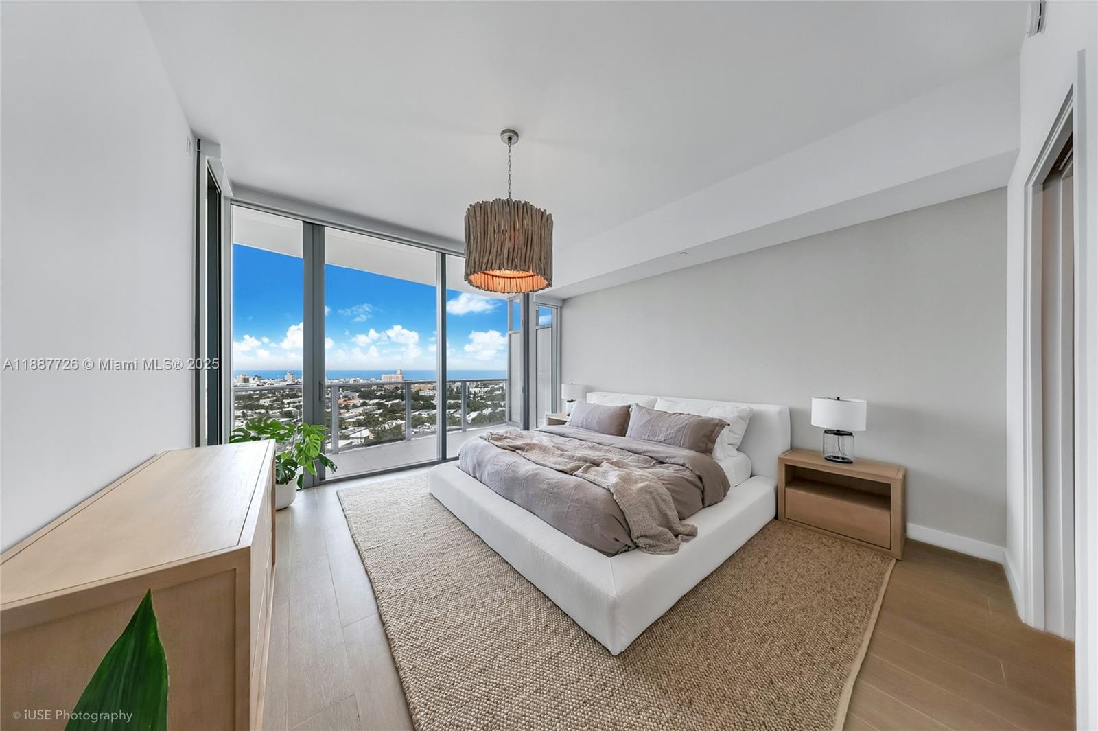 500 Alton Rd #1906, Miami Beach FL 33139