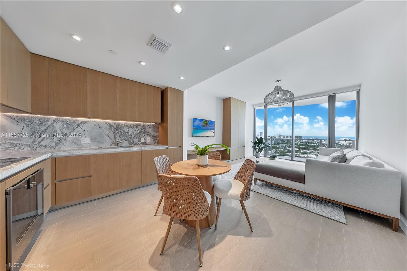 500 Alton Rd #1906, Miami Beach FL 33139