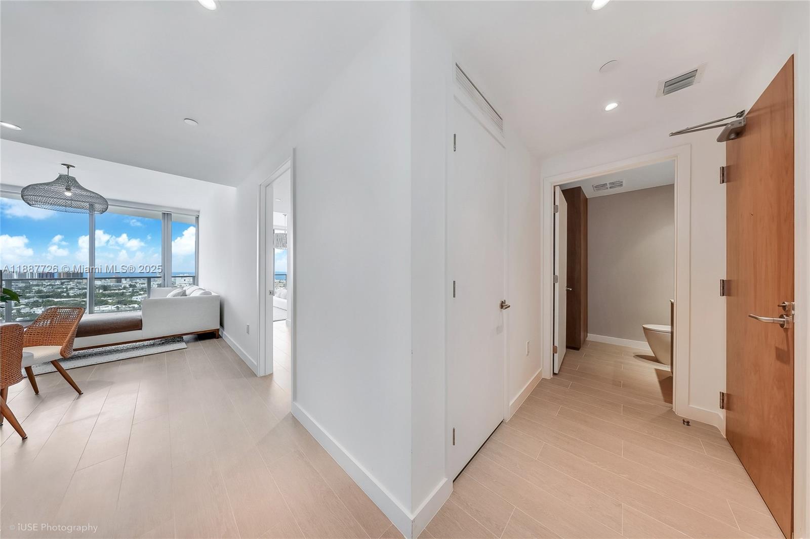 500 Alton Rd #1906, Miami Beach FL 33139