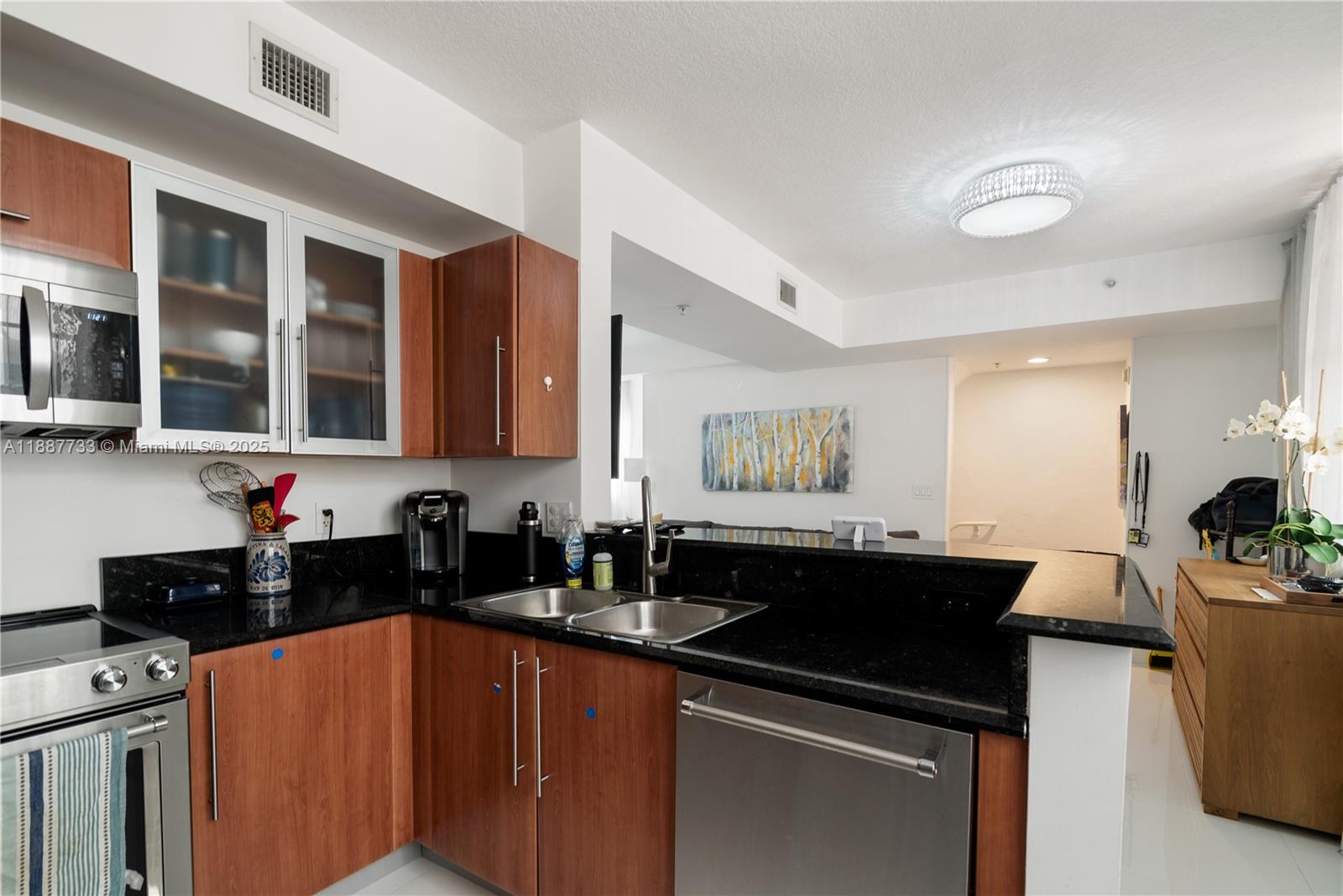 3232 SW 22nd Ter #TH 115, Miami FL 33145