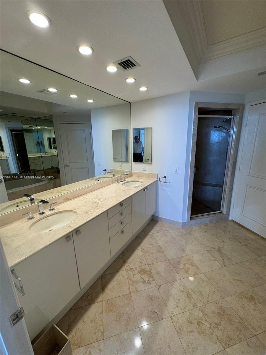 791 Crandon Blvd #1506, Key Biscayne FL 33149