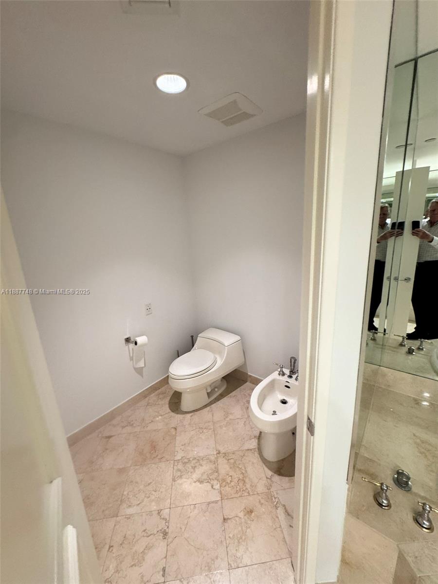 791 Crandon Blvd #1506, Key Biscayne FL 33149