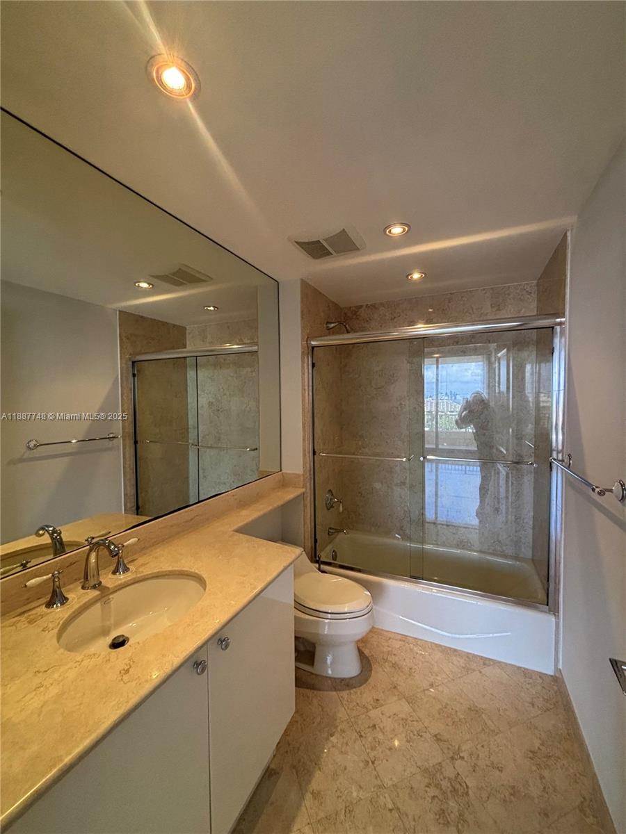 791 Crandon Blvd #1506, Key Biscayne FL 33149
